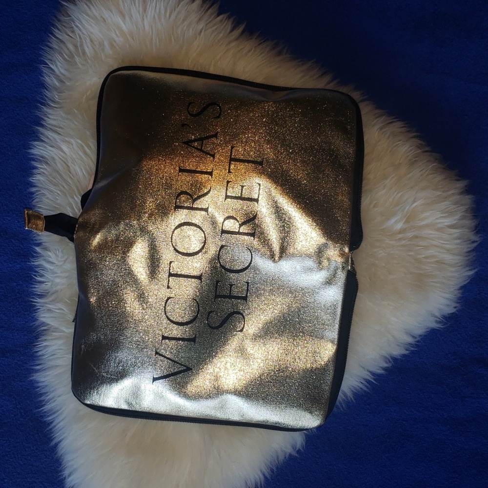 Victorias Secret Gold Packable Zippered Travel Bag NWT